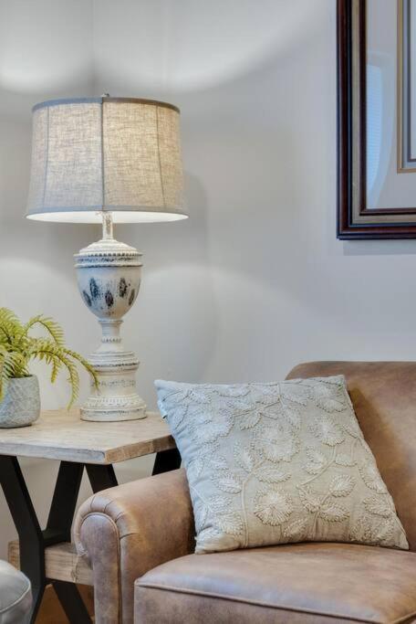 Hickory Suite - Main Street Lodge In เบอร์ลิน ภายนอก รูปภาพ